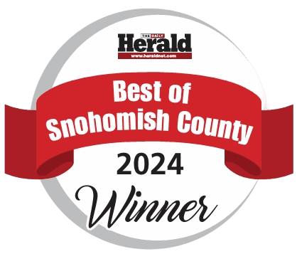 Best of Snohomish County 2024 award badge, Daily Herald readers' choice, won by Kim Pelham for Best Realtor