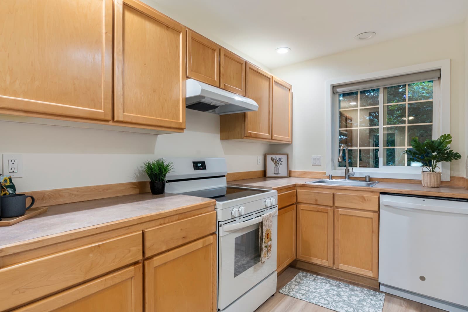 Refreshed kitchen with new appliances at 11706 Admiralty Way Unit B, Everett WA